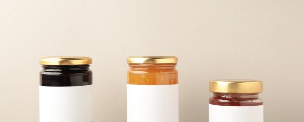 Jak możesz wykorzystać etykiety samoprzylepne? Sprawdź, czy przydadzą Ci się w domu!